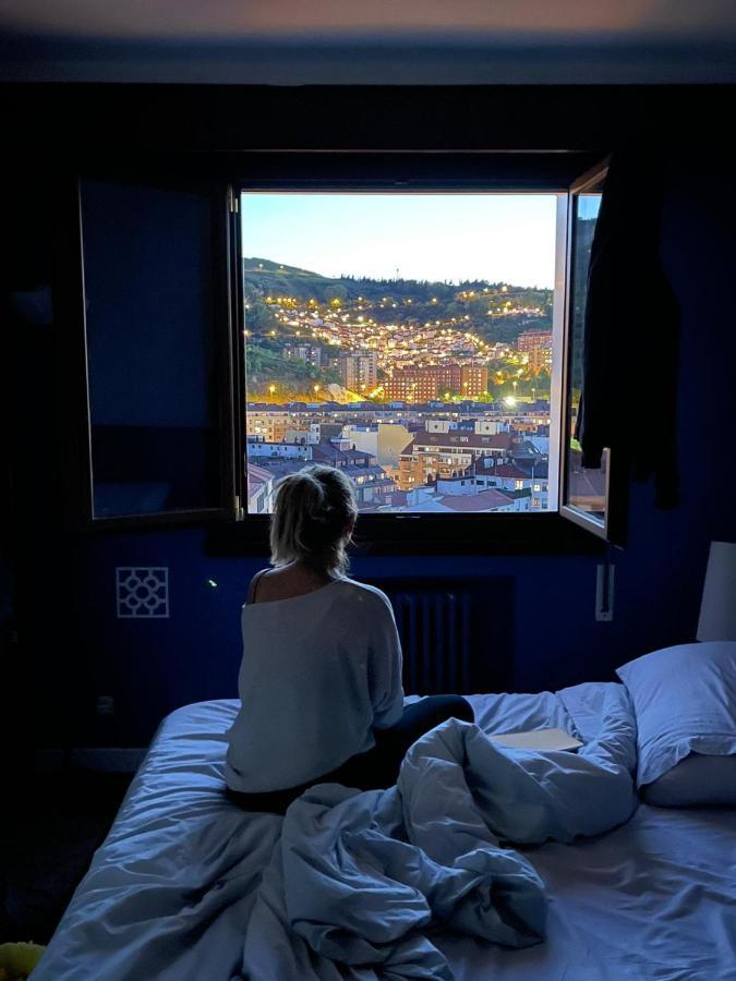Superviews, parking 24h vigilado incluido y Netflix en habitación independiente con baño privado en apartamento particular, Français&English Bilbau Exterior foto