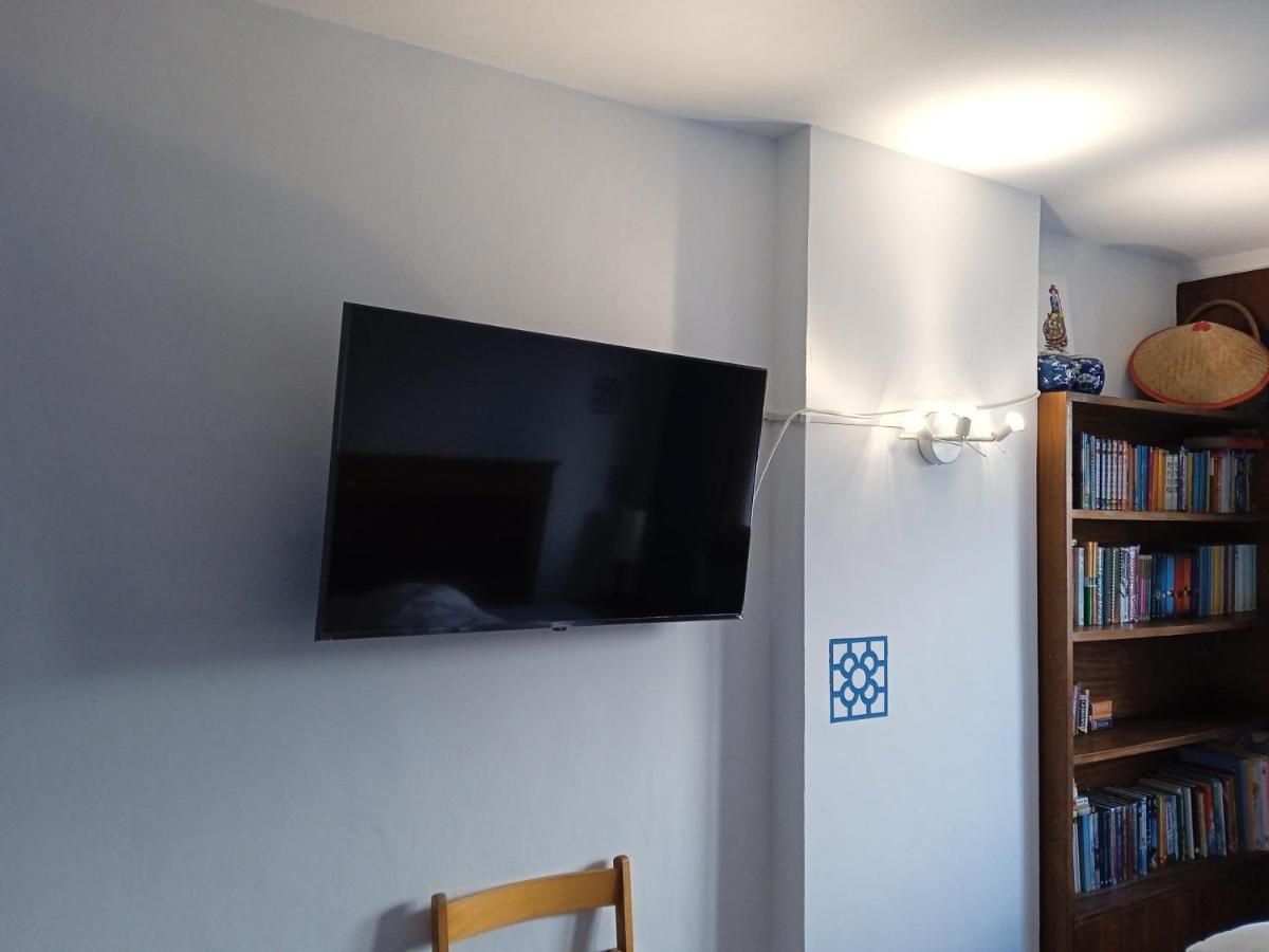 Superviews, parking 24h vigilado incluido y Netflix en habitación independiente con baño privado en apartamento particular, Français&English Bilbau Exterior foto